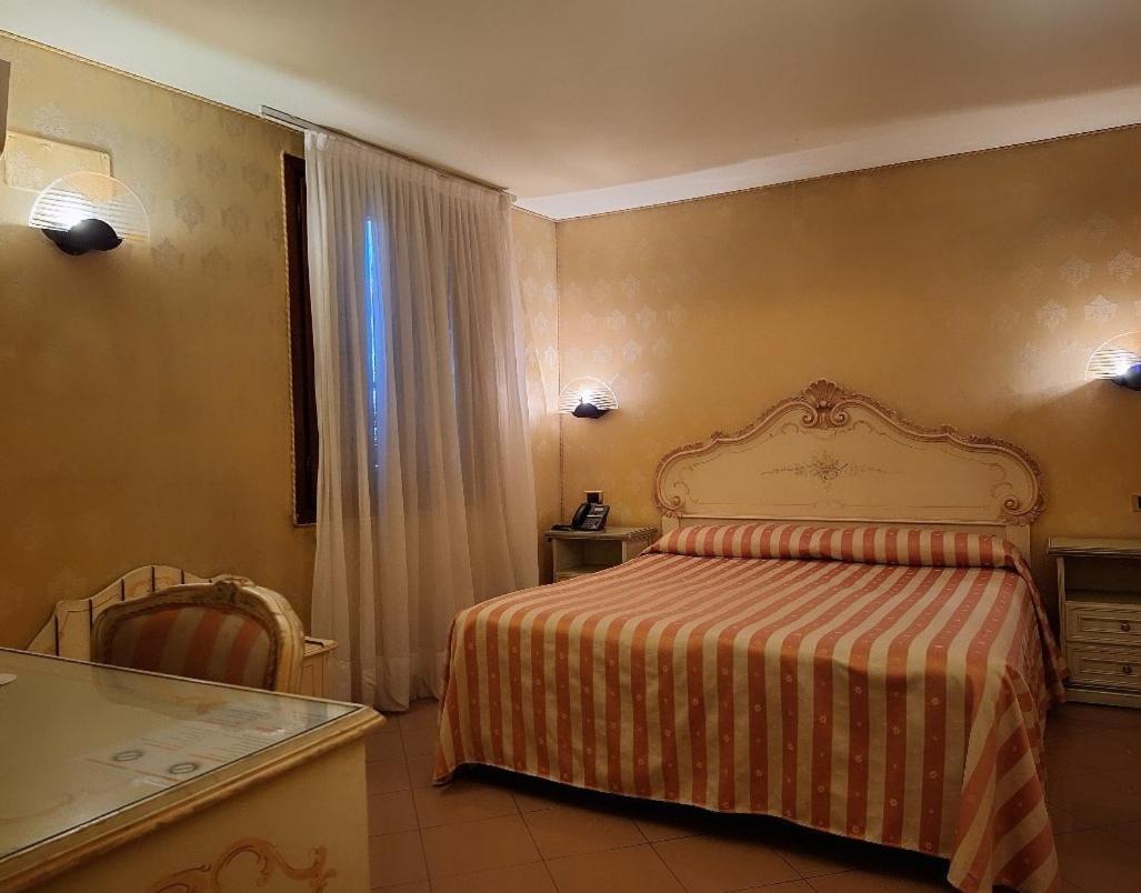 Hotel Lux Venedig Exteriör bild