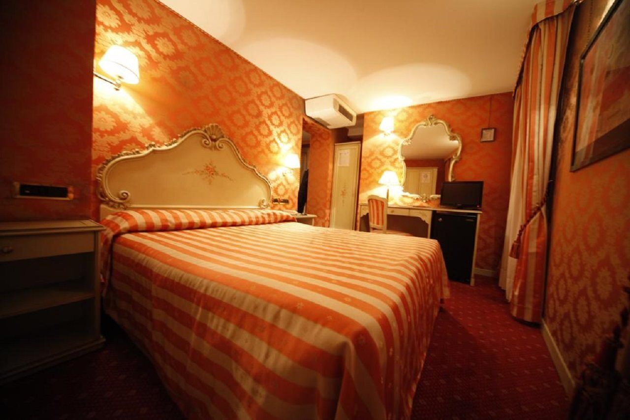 Hotel Lux Venedig Exteriör bild